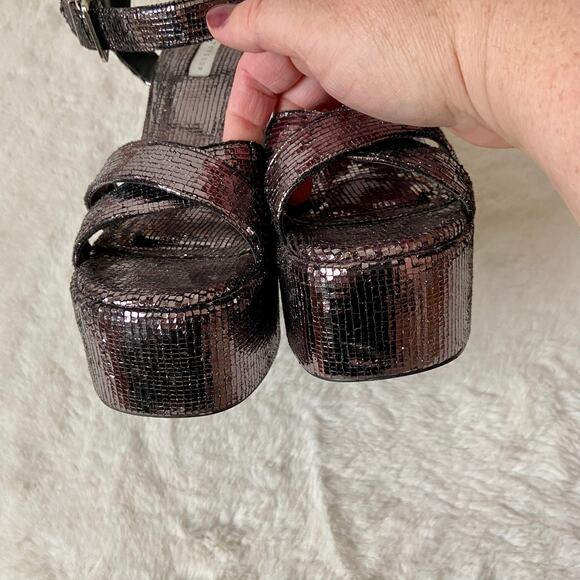 Topshop Silver Platform Heels - Picture 3 of 8